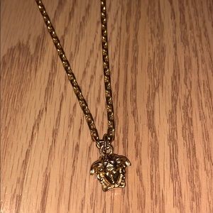 Versace Chain Necklace Great Condition